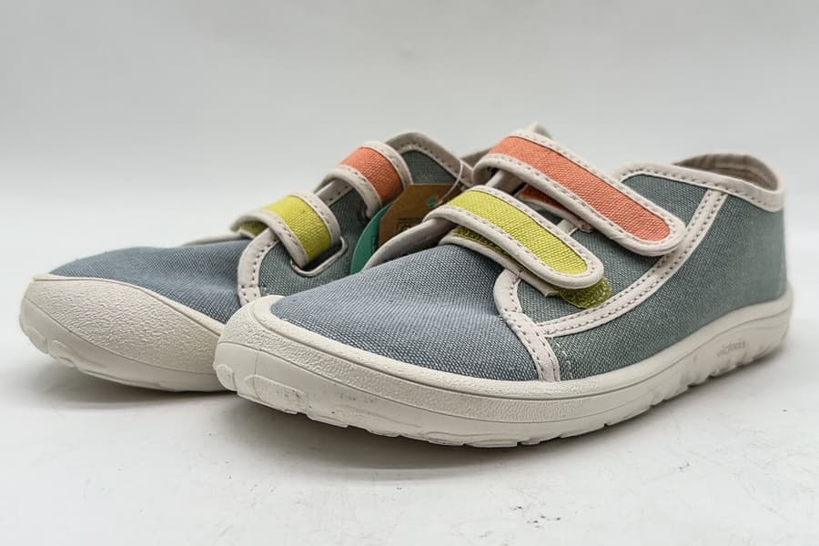 Paar Kinderschuhe Victoria, Gr. 32